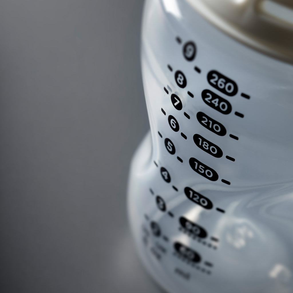 Tommee Tippee Expressing on the go Bundle Deal
