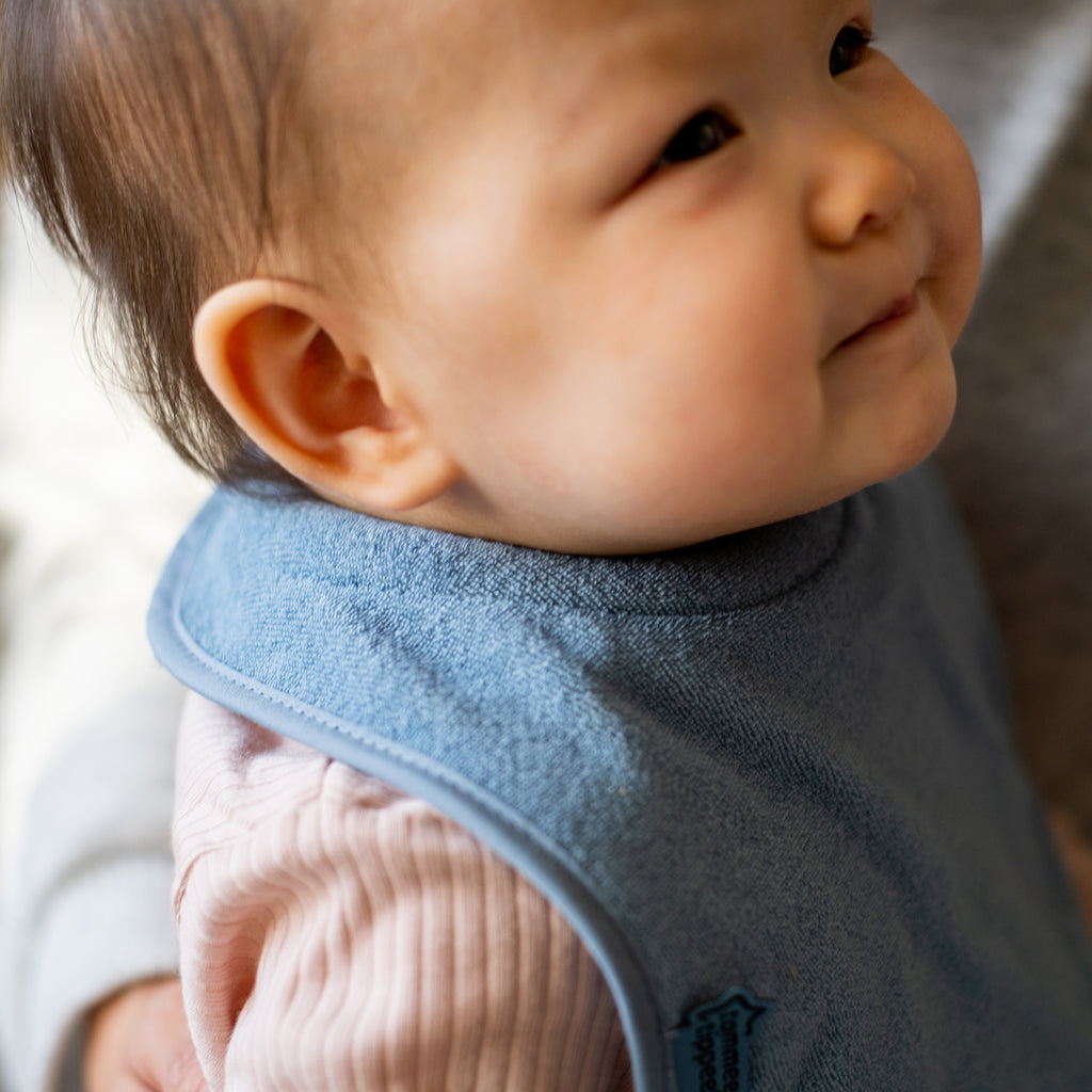Tommee Tippee Milk Feeding Bib 2pk