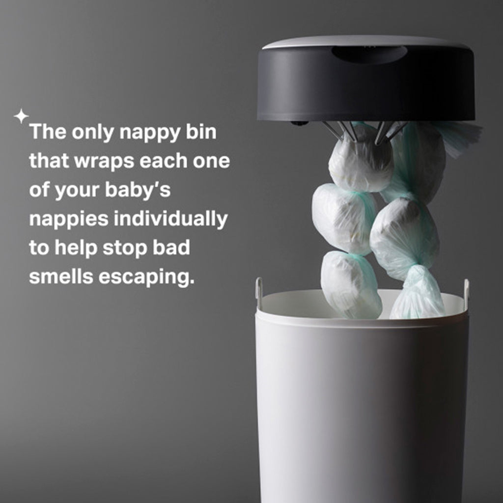 Tommee Tippee Twist & Click Cassette 6pk with FREE Nappy Bin - White